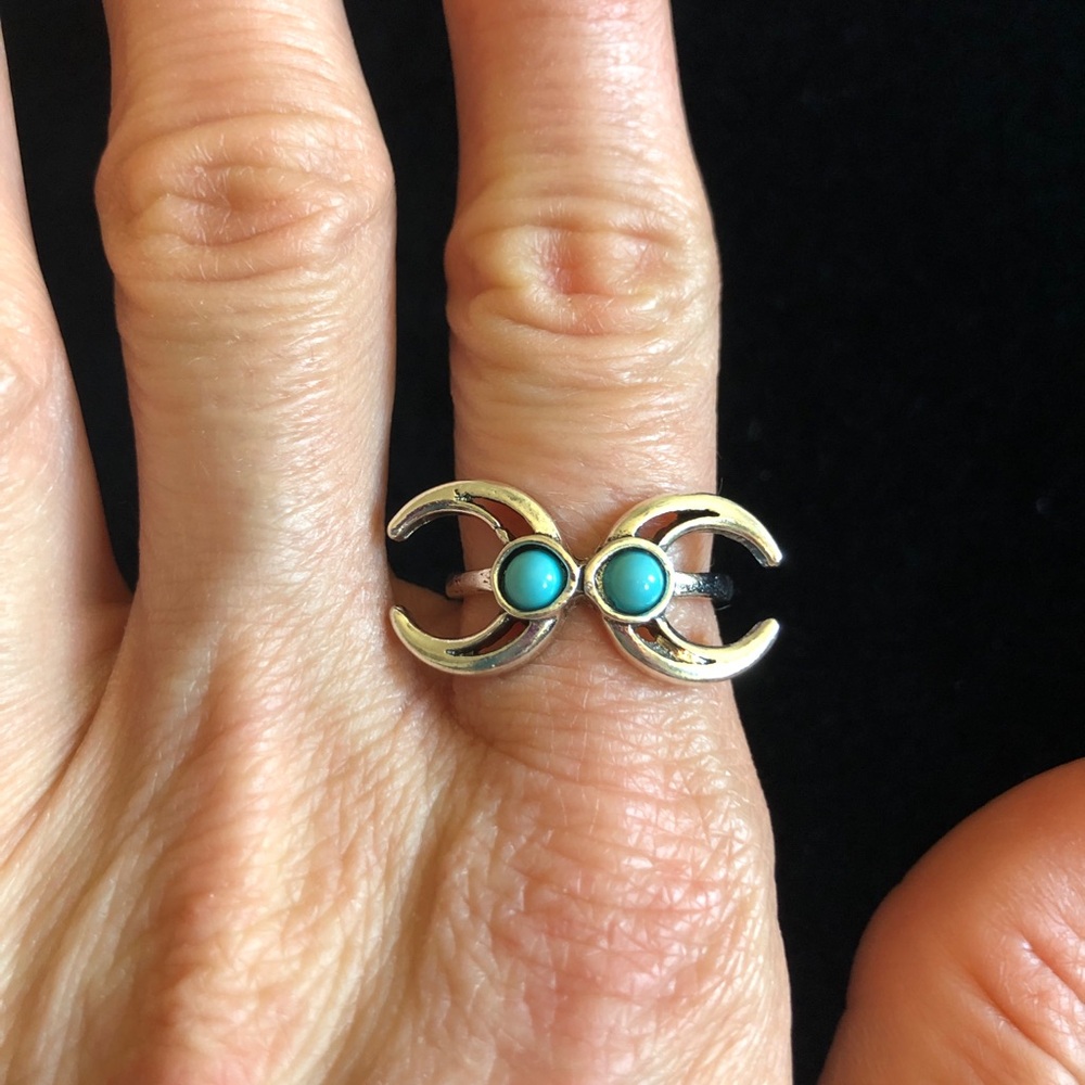 Silver Tone and Blue Crescent Moon Ring - Picture 2 of 8